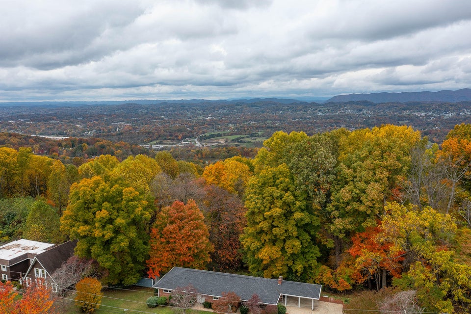 Photo #38: 4728 Edens View Road