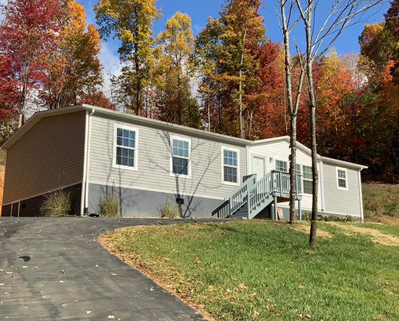 Photo #31: 209 Woods Edge Dr