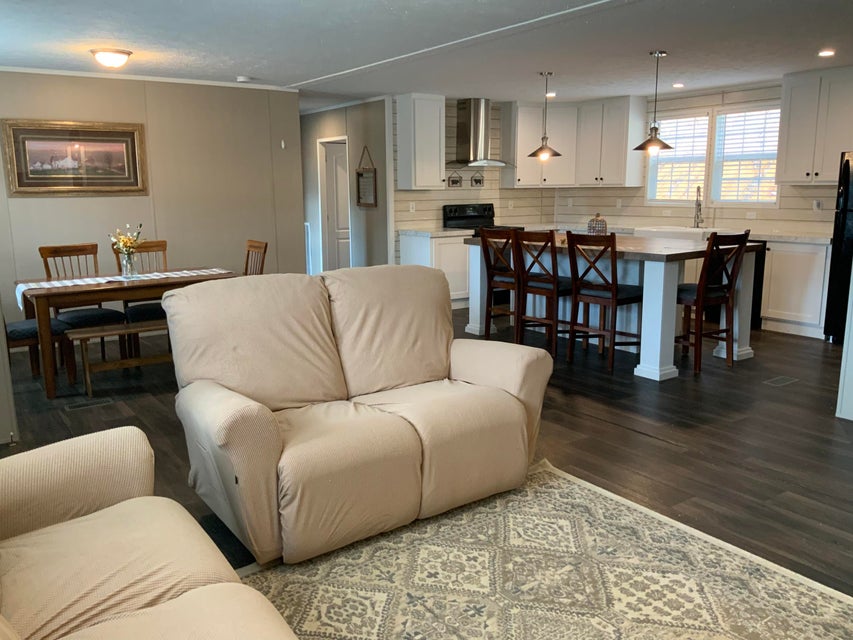 Photo #36: 209 Woods Edge Dr