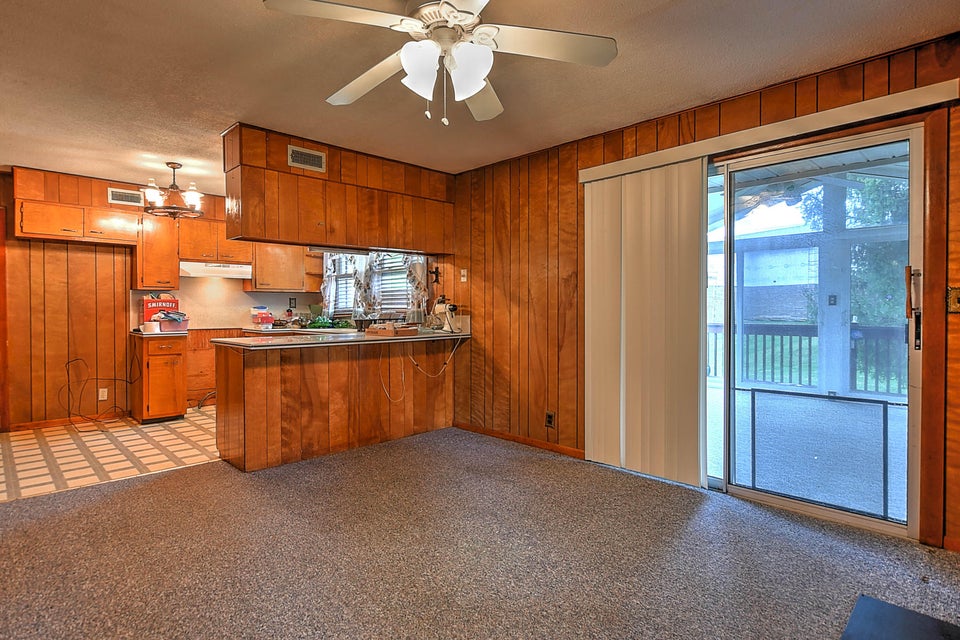 Photo #7: 601 Bell Ridge Road