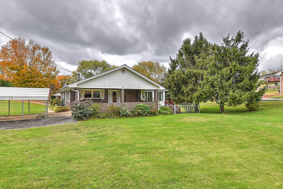 Photo #26: 601 Bell Ridge Road