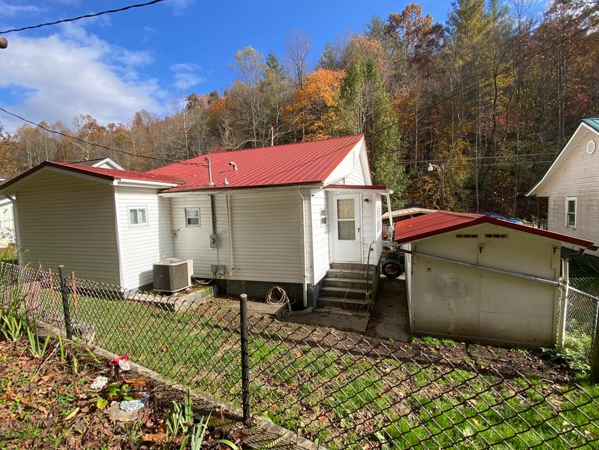 Photo #5: 1828 Derby Road