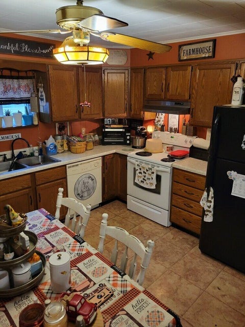 Photo #8: 1828 Derby Road