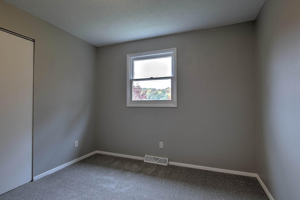Photo #15: 3020 Ridgemont Circle