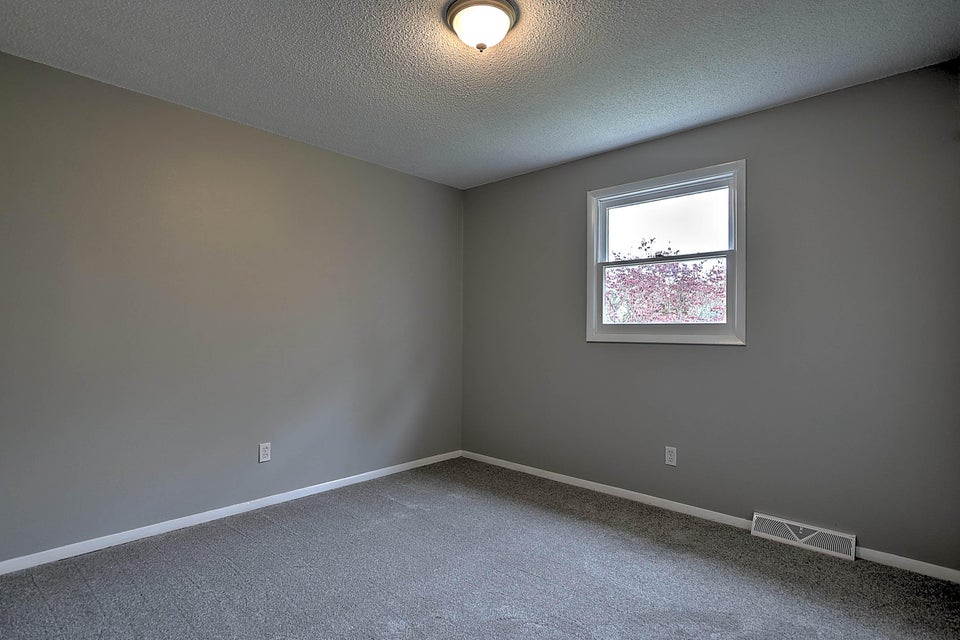 Photo #17: 3020 Ridgemont Circle
