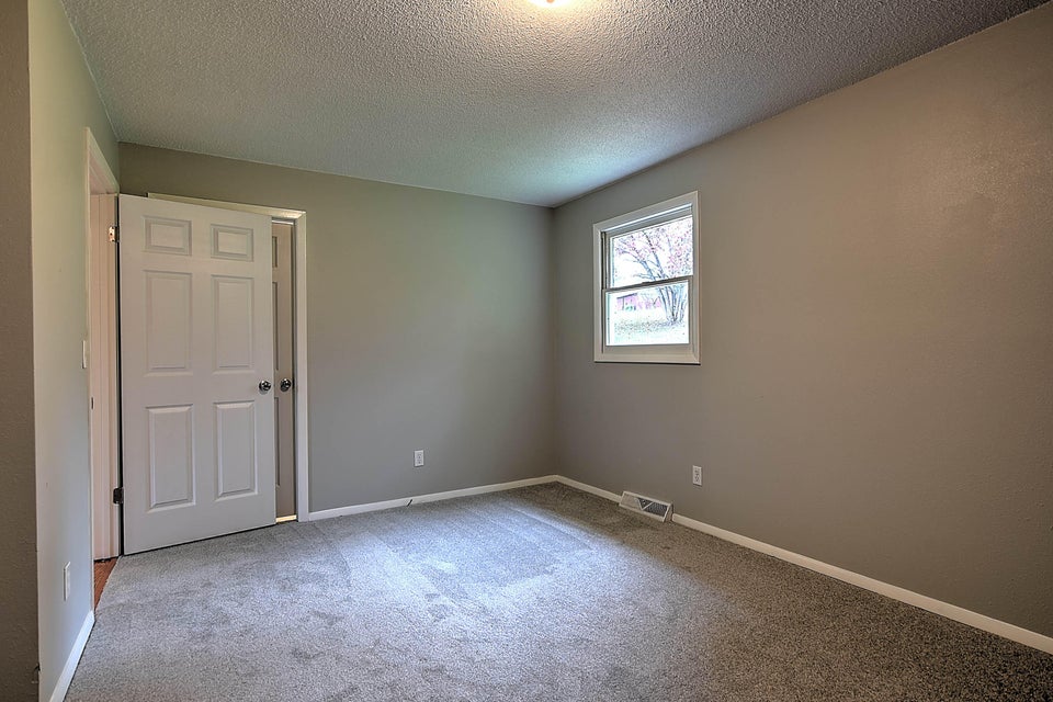 Photo #21: 3020 Ridgemont Circle