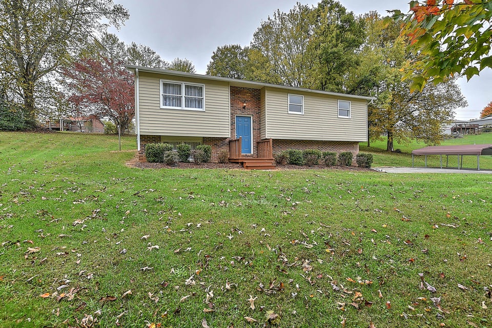 Photo #34: 3020 Ridgemont Circle