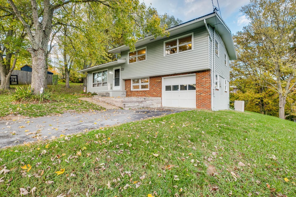 Photo #2: 137 Lakefield Circle