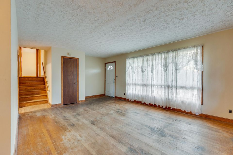 Photo #6: 137 Lakefield Circle