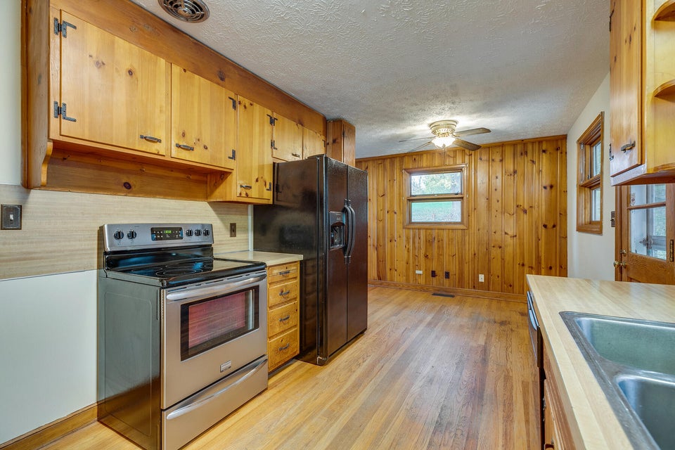 Photo #8: 137 Lakefield Circle