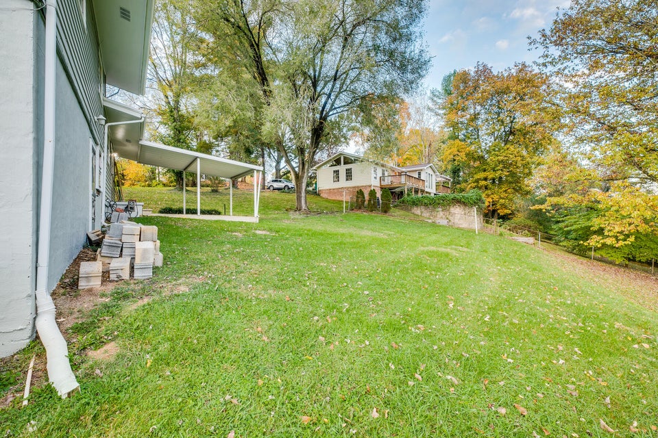 Photo #32: 137 Lakefield Circle