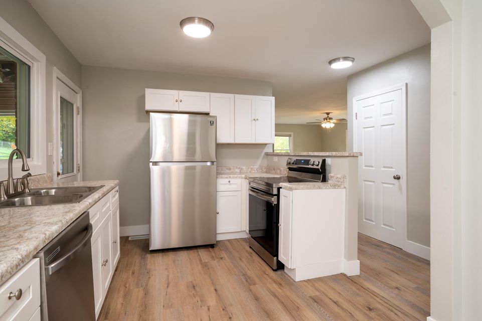 Photo #8: 1009 Yadkin Street