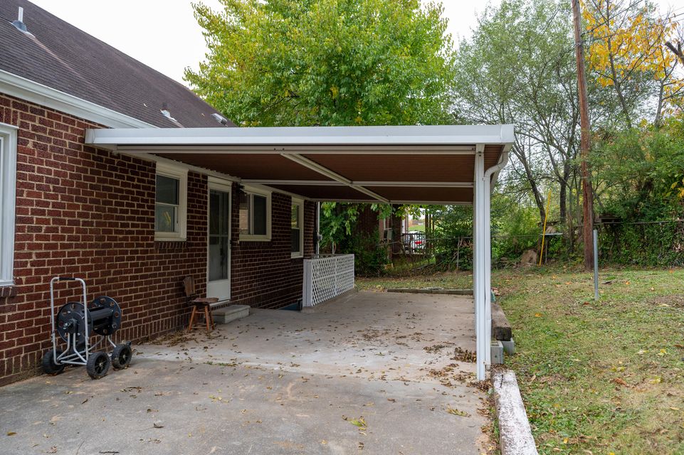 Photo #35: 1009 Yadkin Street