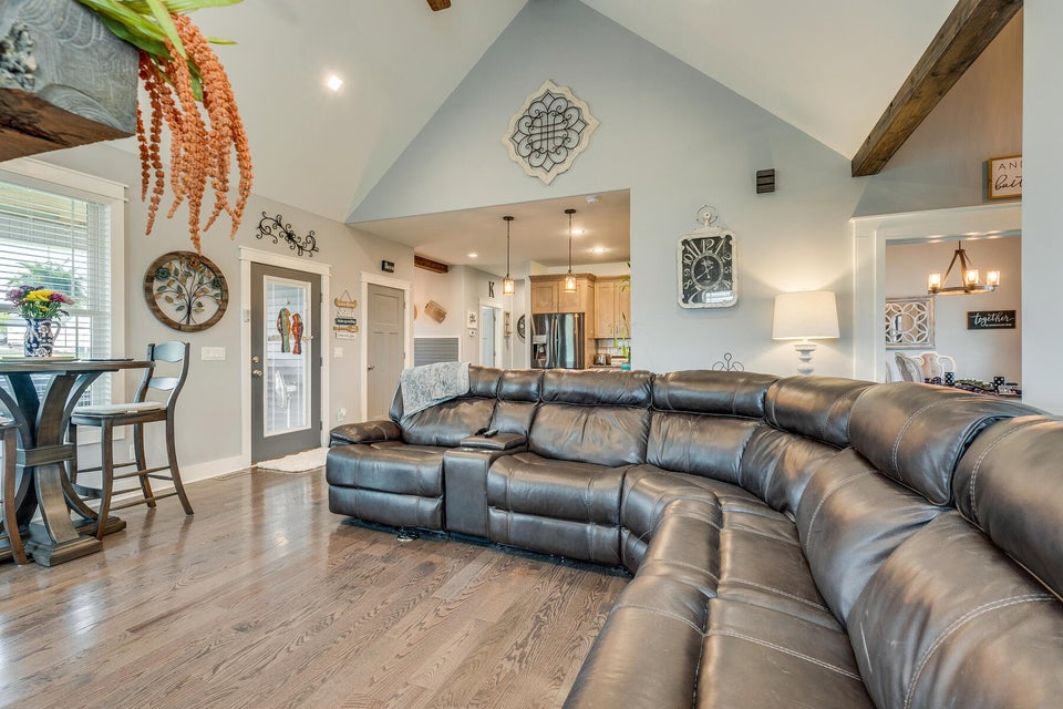 Photo #13: 133 Lakeview Estates Drive