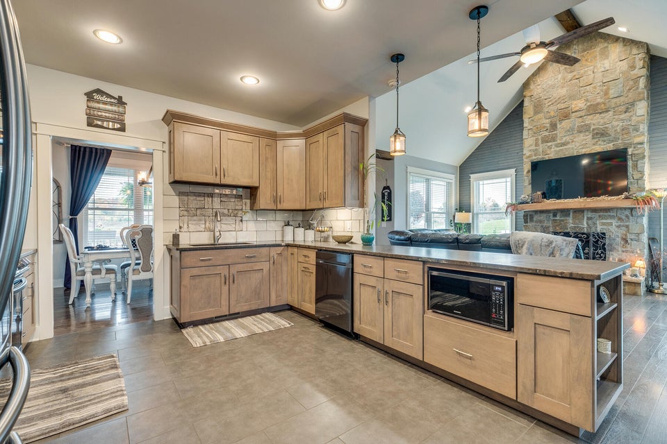 Photo #18: 133 Lakeview Estates Drive