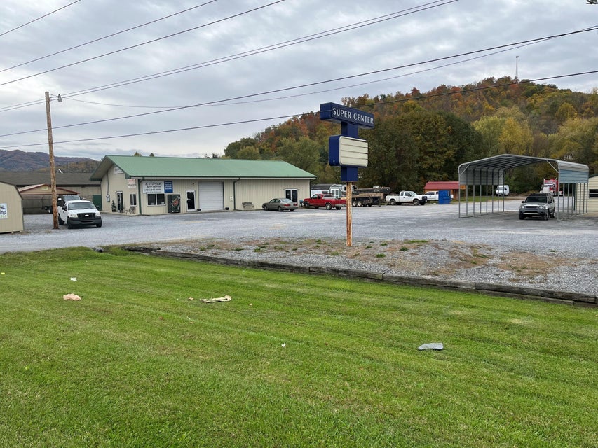 Photo #3: 1441 19e Highway