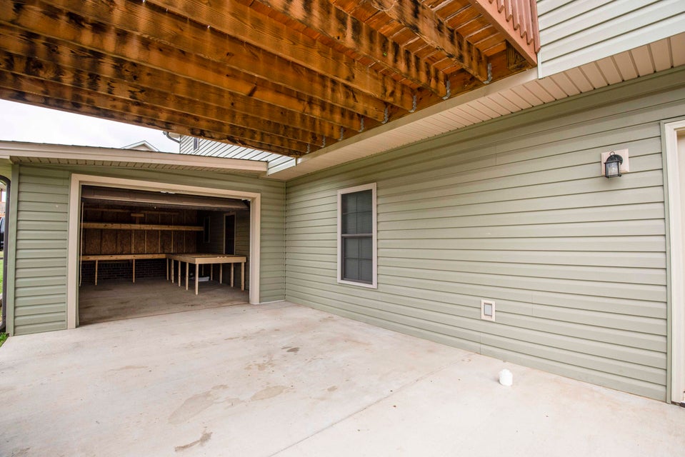 Photo #6: 291 Anderson Street