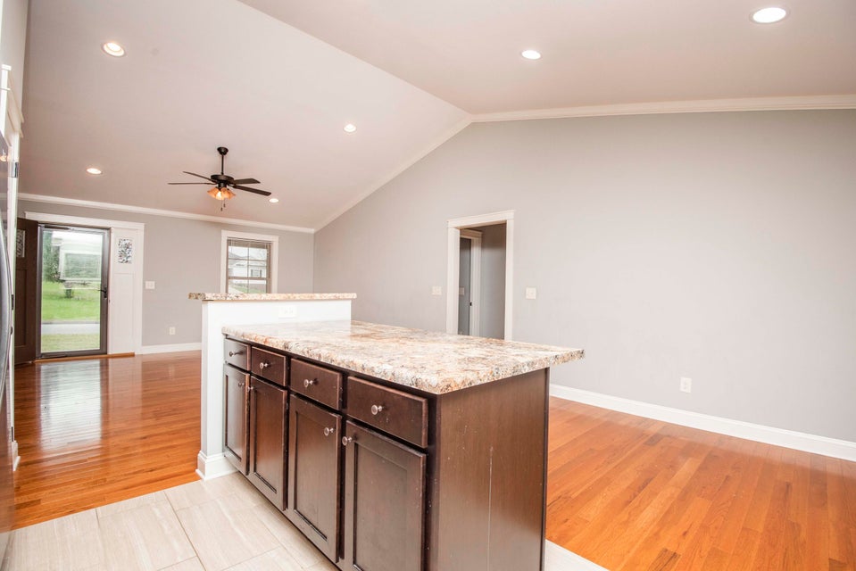Photo #19: 291 Anderson Street