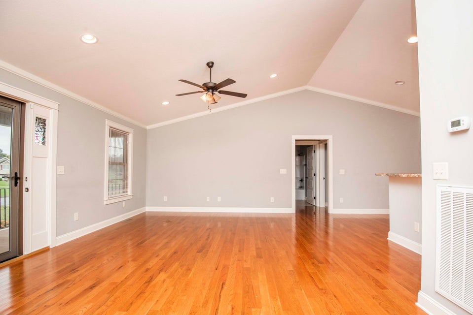 Photo #14: 291 Anderson Street