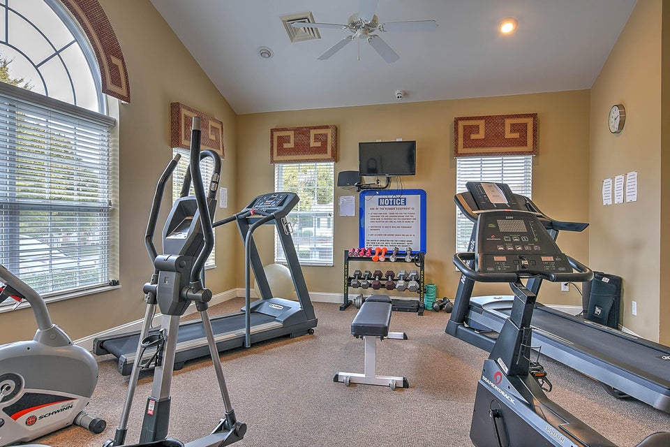 Photo #31: 230 Avonlea Place
