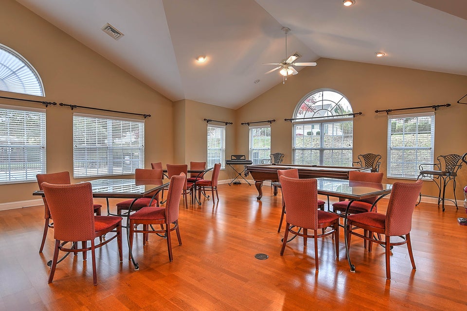 Photo #36: 230 Avonlea Place
