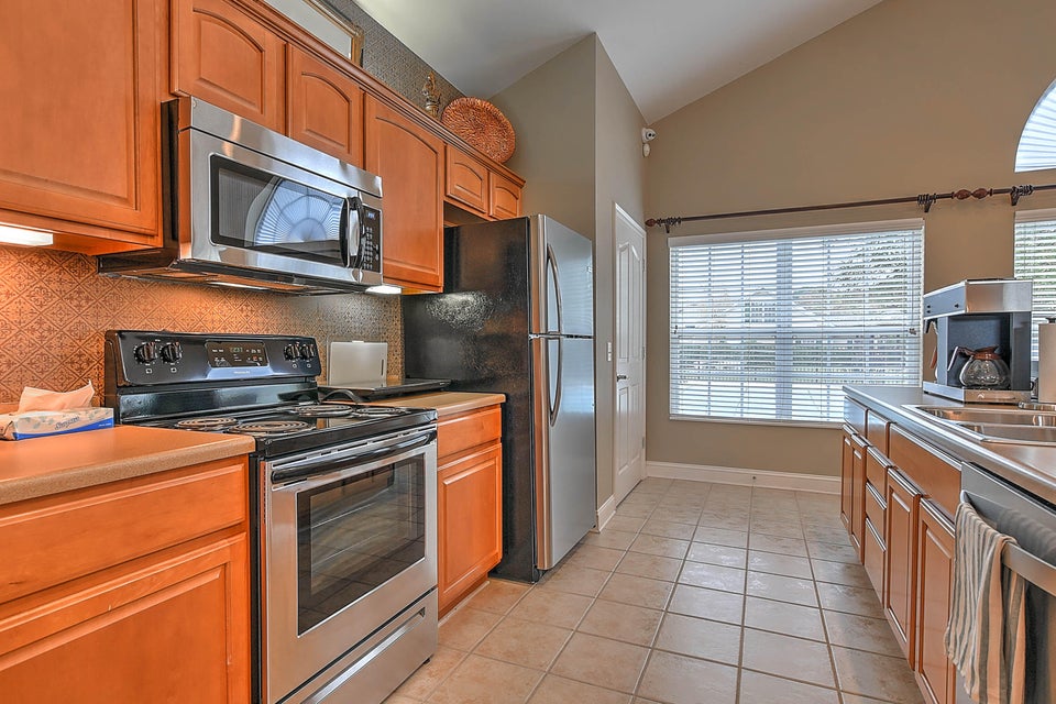 Photo #39: 230 Avonlea Place