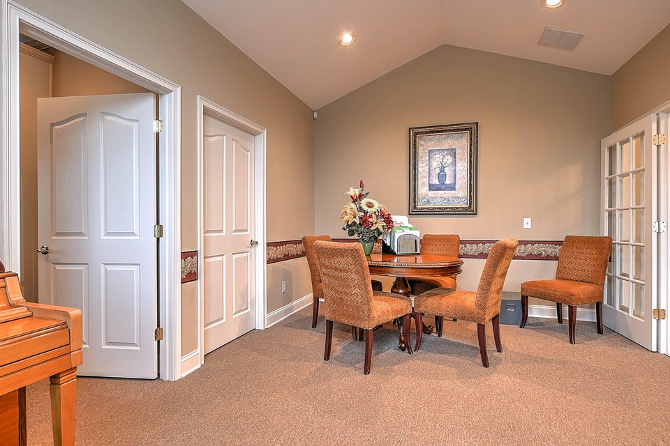 Photo #41: 230 Avonlea Place