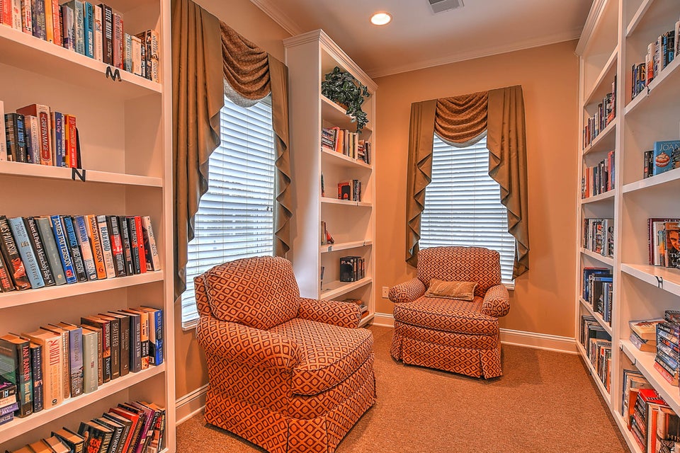 Photo #43: 230 Avonlea Place