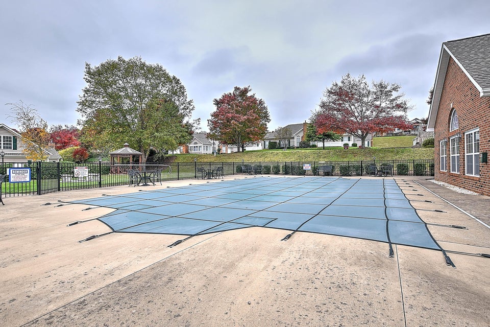 Photo #44: 230 Avonlea Place
