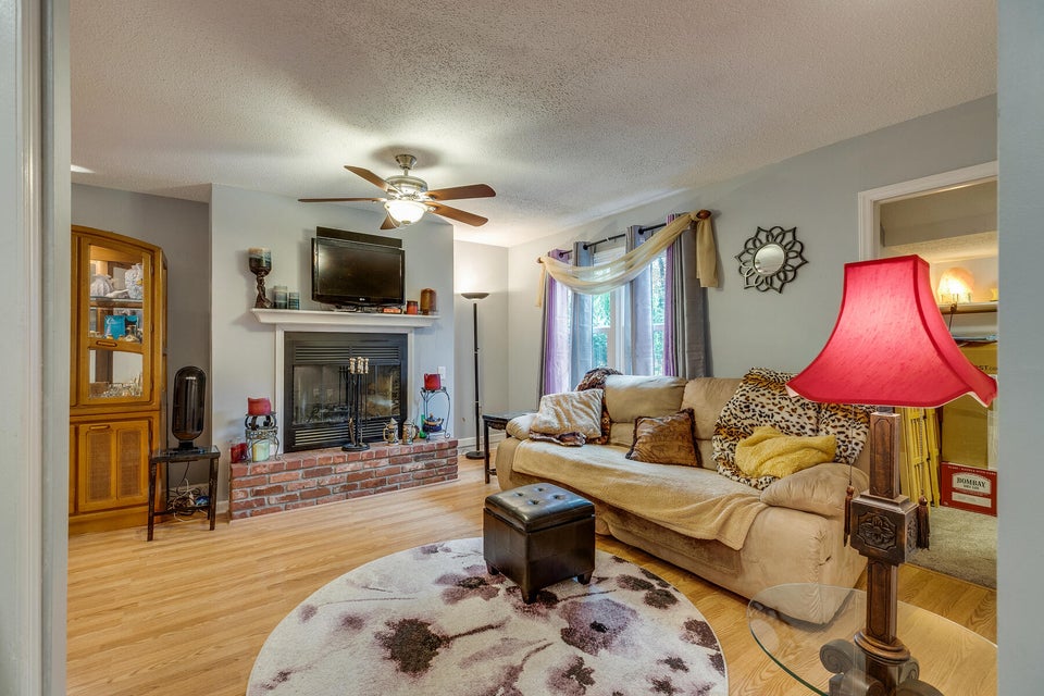 Photo #5: 217 Windridge Colony