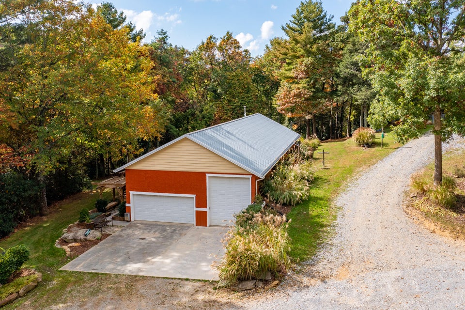 Photo #38: 321 Old Clarktown Road