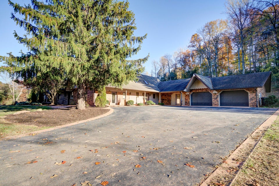 Photo #5: 4953 Weaver Pike Pike