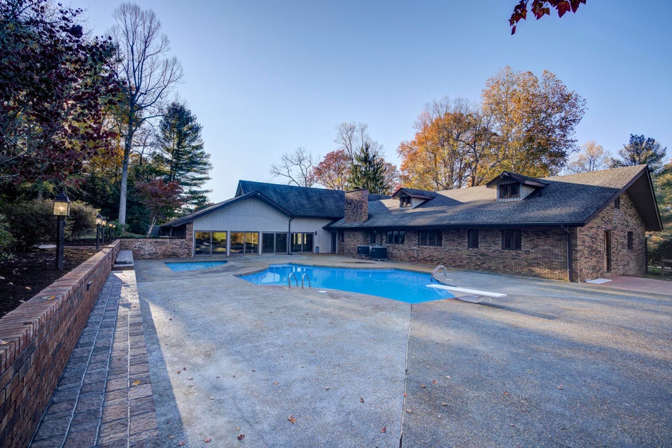 Photo #10: 4953 Weaver Pike Pike