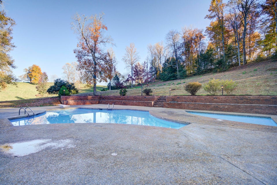 Photo #17: 4953 Weaver Pike Pike