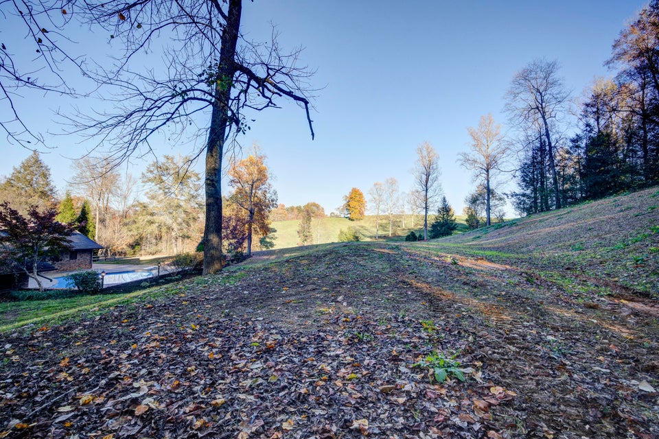 Photo #14: 4953 Weaver Pike Pike