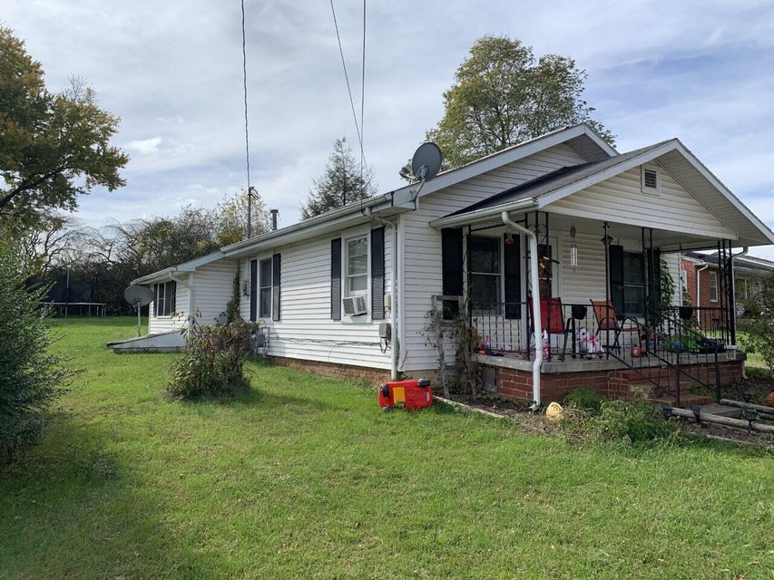 Photo #2: 1211 Meadowview Avenue