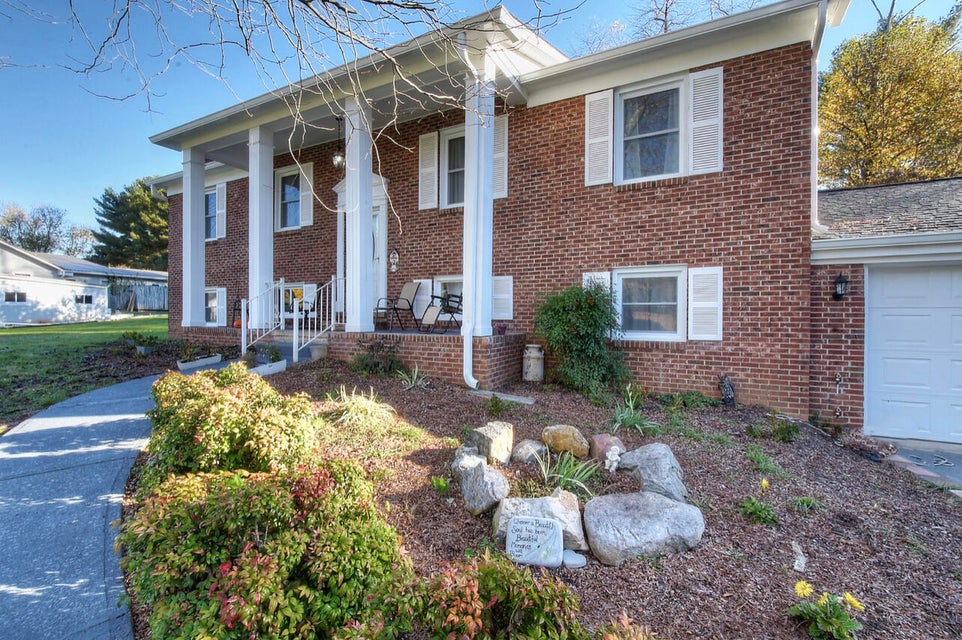 Photo #5: 1632 Fairway Drive