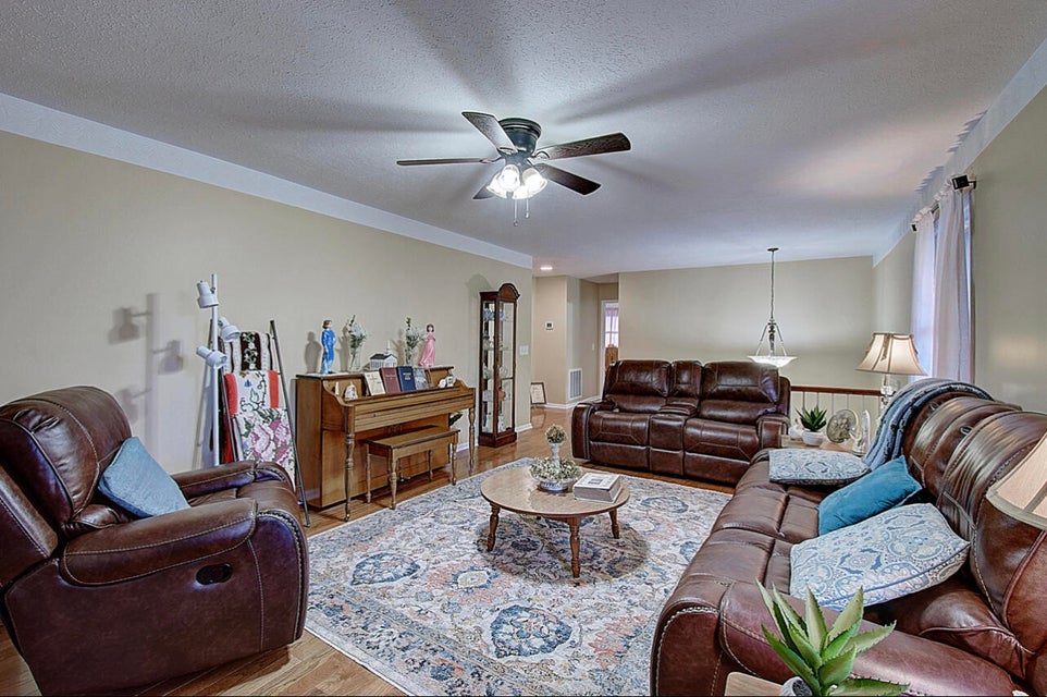 Photo #10: 1632 Fairway Drive