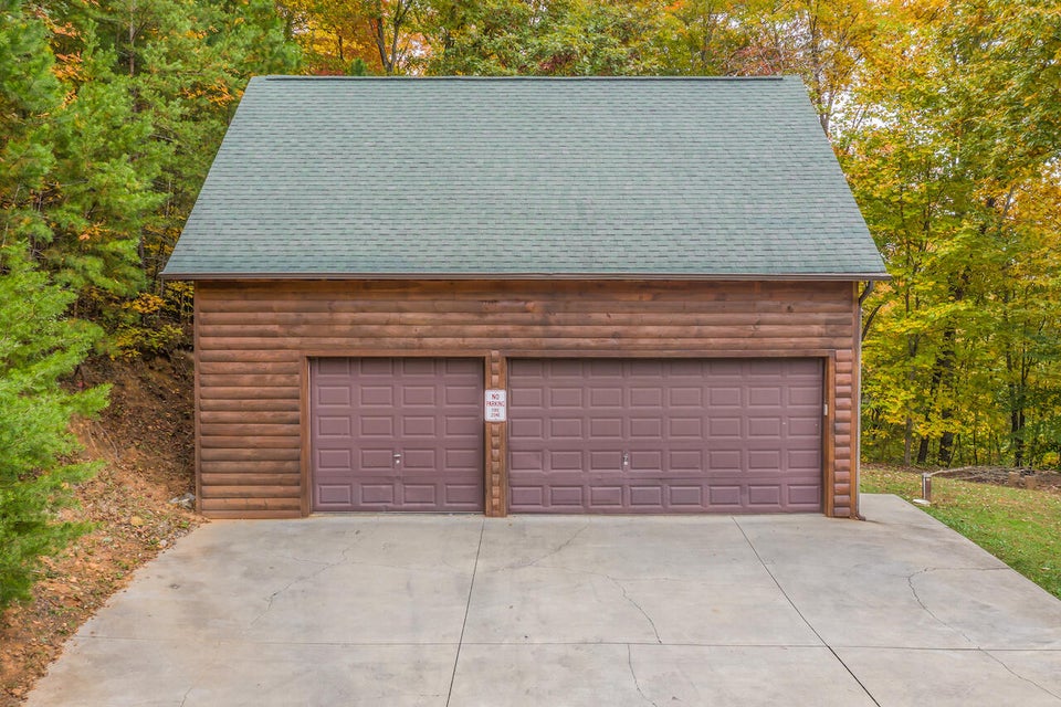 Photo #9: 121 Timber Ridge Road