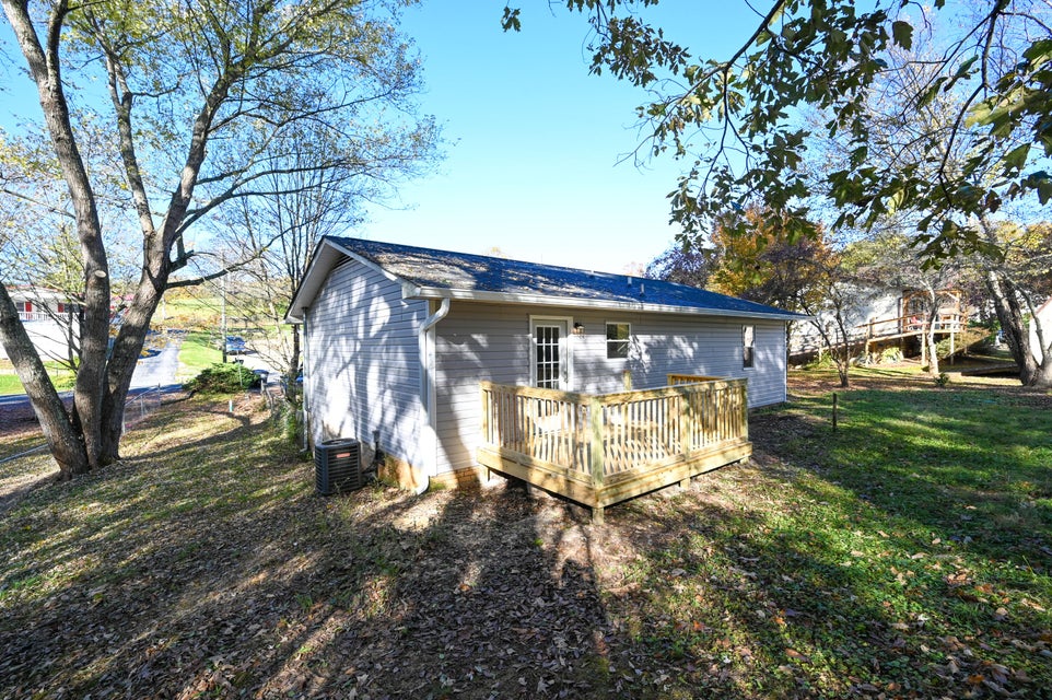Photo #27: 337 Hemlock Street