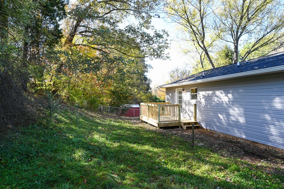 Photo #33: 337 Hemlock Street