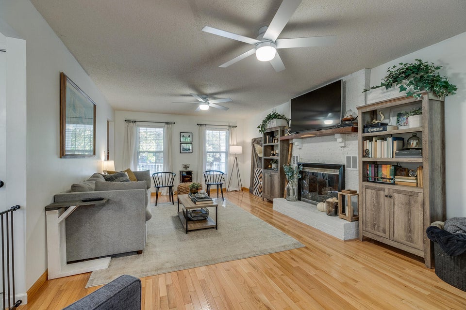 Photo #10: 115 Oak Forest Drive