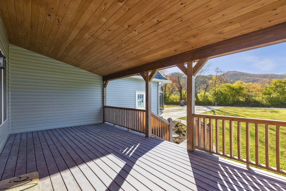 Photo #3: 120 Mustang Valley Lane