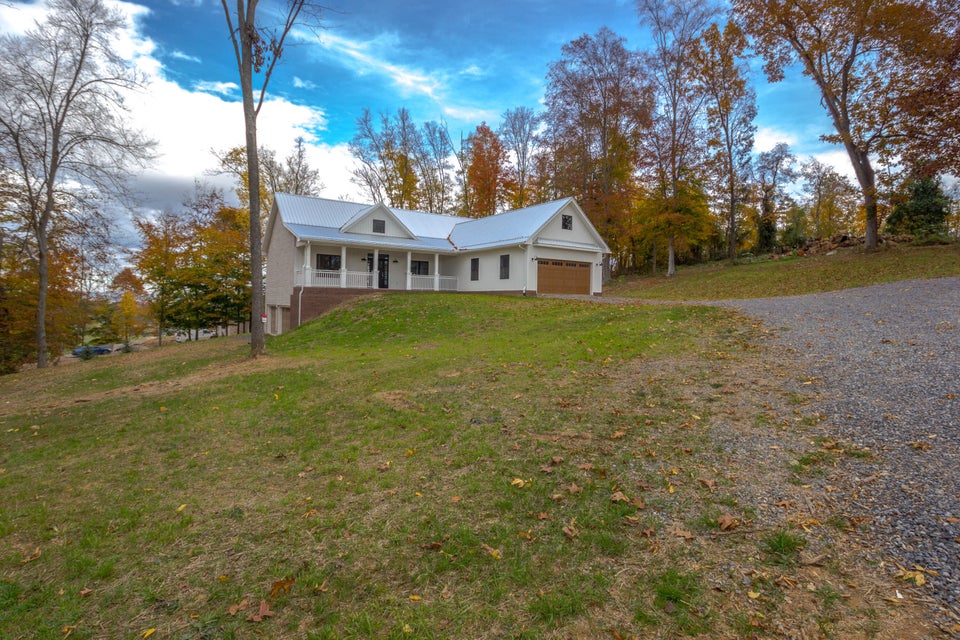 Photo #3: 152 Stafford Road