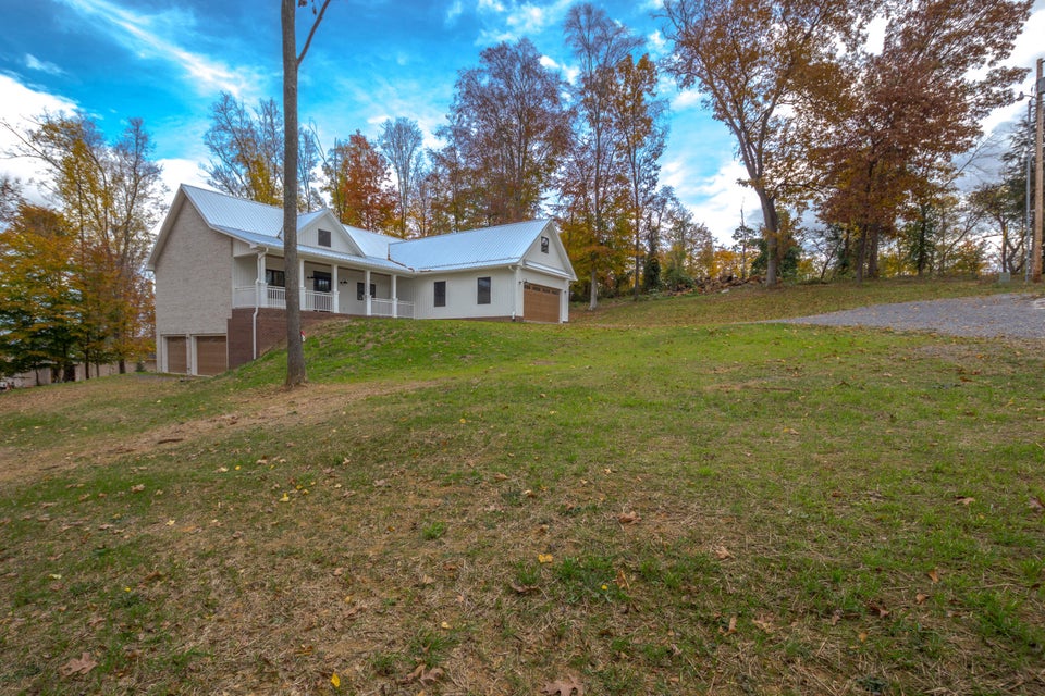 Photo #4: 152 Stafford Road