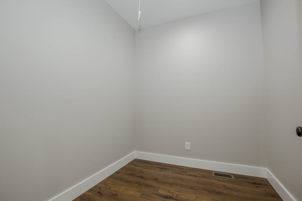 Photo #28: 152 Stafford Road