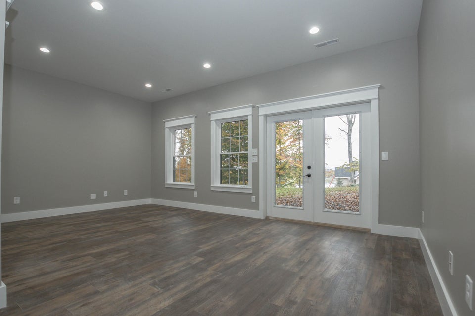 Photo #38: 152 Stafford Road