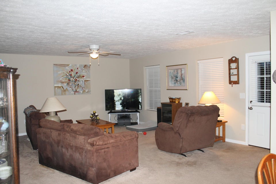 Photo #9: 1127 Rosella Dr Drive