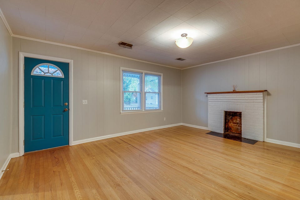 Photo #5: 1640 Jefferson Avenue