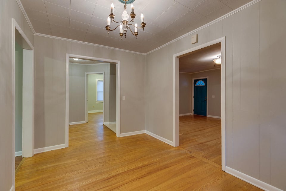 Photo #10: 1640 Jefferson Avenue